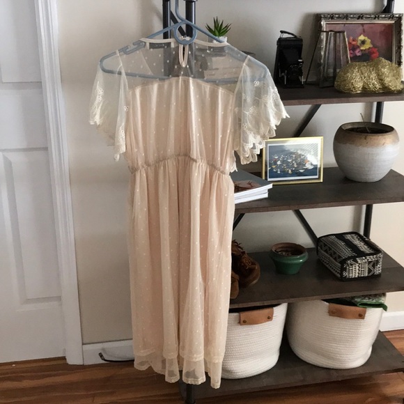 Ivory Mina UK Dress - Picture 4 of 9